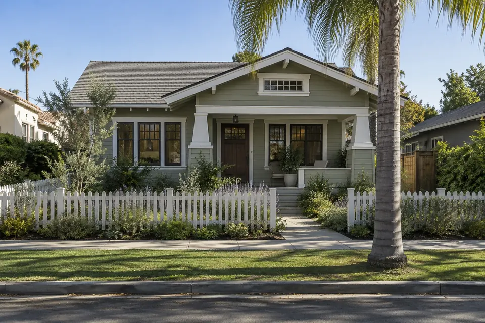 Illustration of a typical home in Long Beach